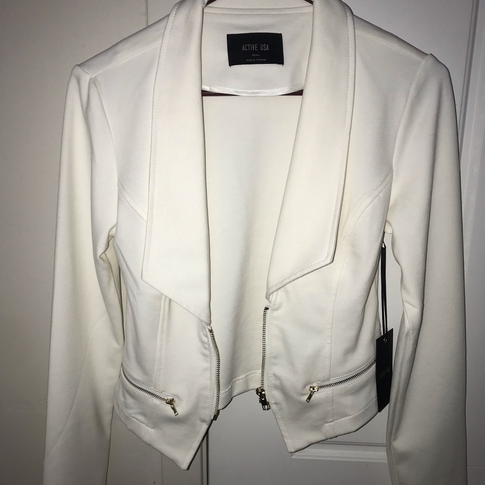 NWT White/Cream Zip Blazer